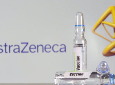 Peste 430.000 de doze de vaccin AstraZeneca ajung vineri în România