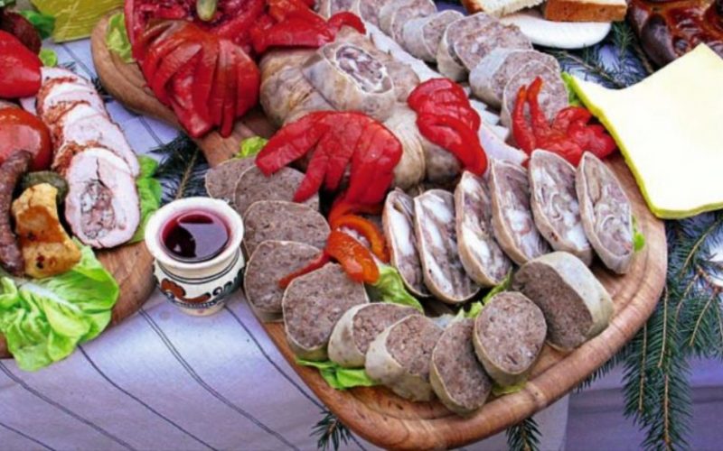 Preparatele din porc, la mare cinste pe masa românilor