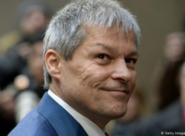 Lista cu miniştrii Cabinetului Cioloş şi programul de guvernare - depuse la Parlament
