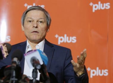 Dacian Cioloş: E clar că românii nu au dat un mandat clar niciunui partid, deci vom avea un guvern de coaliţie. Nu intenţionăm să negociem cu PSD o majoritate