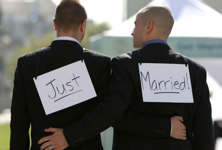 Elveţia vrea să autorizeze căsătoria pentru persoanele de acelaşi sex