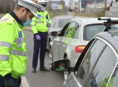 Şoferi beţi sau drogaţi pe străzile Capitalei. Poliţiştii au reţinut 26 de permise