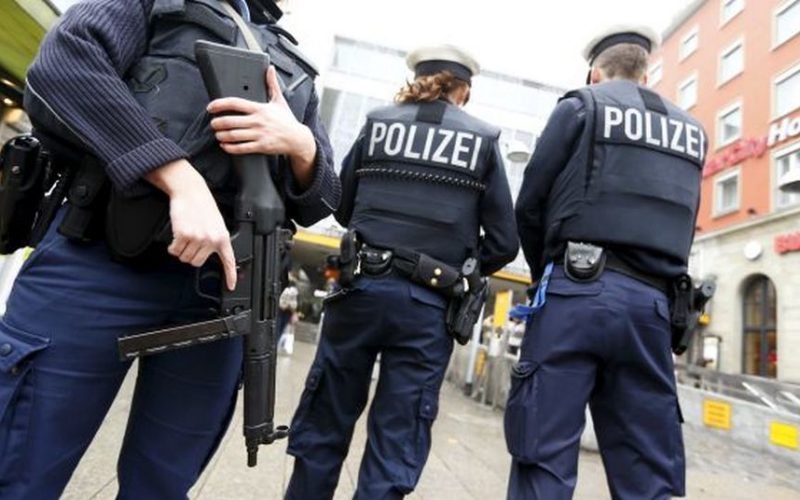 Doi răniţi într-un atac cu armă albă în Germania