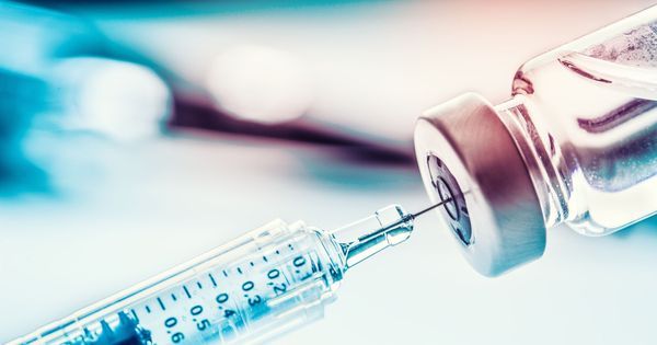 Guvernul a anunţat că primele doze de vaccin anti-Covid ajung în ţară pe 26 decembrie