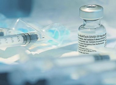 Rusia susţine că va începe testarea unui vaccin care produce imunitate celulară şi protecţie pe o perioadă între 13 şi 17 ani