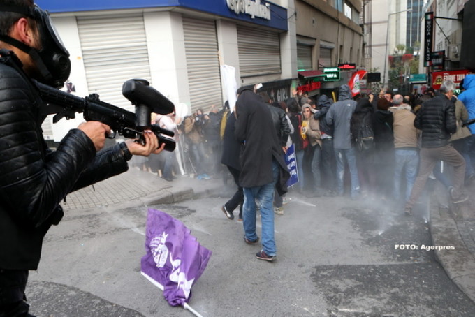 Proteste violente la Istanbul