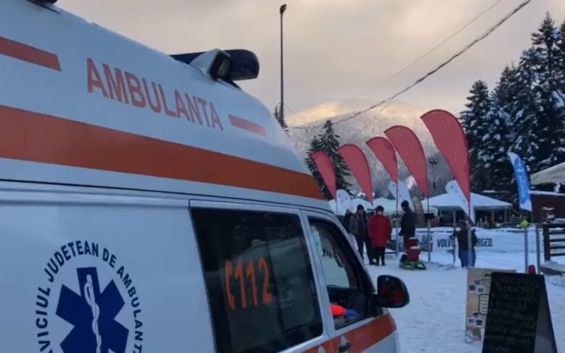 Turişti revoltaţi din cauza unei ambulanţe