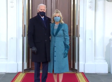 Dulapuri pline şi frigidere aproviozionate la Casa Albă! Aşa au fost aştepţi soţii Biden.