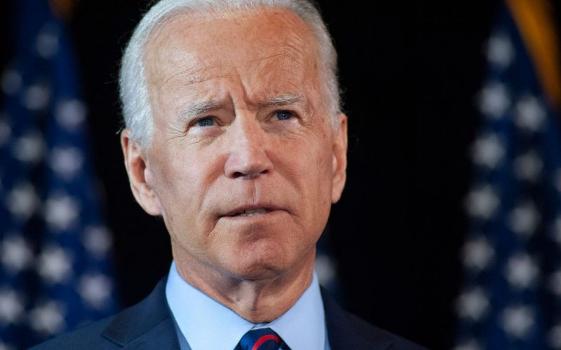 ''Nu sunt motive de panică'' în faţa variantei Omicron, asigură preşedintele american Joe Biden