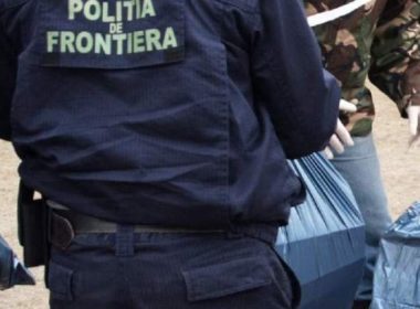 Bihor: Poliţiştii de frontieră au depistat pe fâşia verde trei adolescenţi români care au vrut să treacă ilegal graniţa/ Cei trei au fost daţi dispăruţi de familii