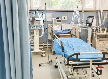 Niciun loc liber de ATI-COVID-19 la Spitalul Judeţean; autorităţile sanitare vor să reoperaţionalizeze unitatea mobilă