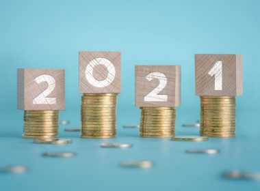2021 aduce îngheţarea pensiilor şi salariilor