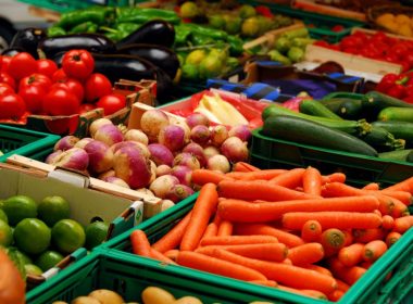ANSVSA va investi peste 5 milioane de euro în echipamente pentru determinarea rezidurilor de pesticide din fructe şi legume