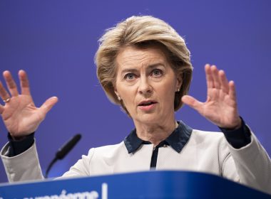 Ursula von der Leyen, ameninţată cu o moţiune de cenzură în Parlamentul European