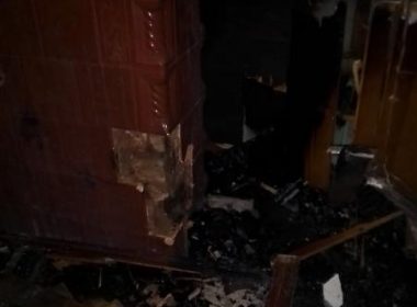 Biserică din judeţul Botoşani, distrusă într-un incendiu. Focul a fost provocat de jarul căzut din sobă
