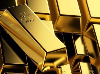 Polonia vrea să cumpere aur cât are România în rezerve. Care este motivul
