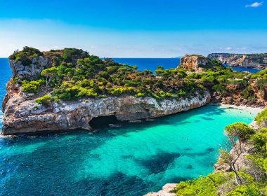 Mallorca primeşte primii turişti