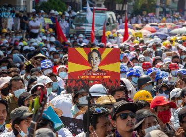 George Soros, suspectat că finanţează protestele împotriva loviturii de stat din Myanmar