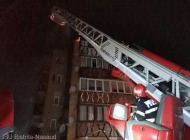 Incendiu la un bloc din comuna Rodna; 180 de persoane evacuate