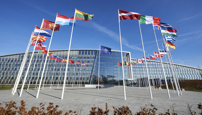 Miniştrii de externe din NATO se întâlnesc la Bruxelles, în prima reuniune cu prezenţă fizică de după 2019