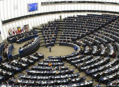 Parlamentul European a blocat ratificarea acordului comercial UE-China