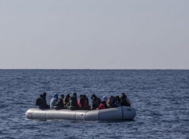 Cel puţin 17 migranţi africani care încercau să traverseze Mediterana din Libia către Italia s-au înecat în largul Tunisului