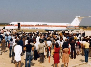 Avionul prezidenţial al lui Ion Iliescu, scos la licitaţie în acelaşi timp cu cel al lui Nicolae Ceauşescu