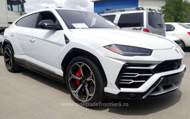 Cum a vrut un român să introducă în ţară un Lamborghini Urus, în valoare de 1,3 milioane de lei