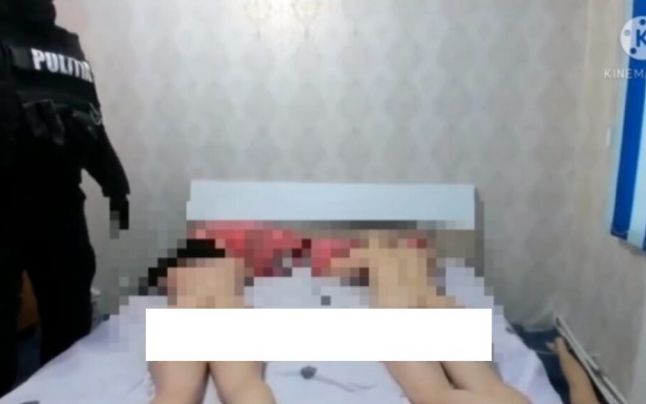 Escroc sexual, la 25 de ani. Victime de doar 14 şi 15 ani, surprinse de „mascaţi” în direct la videochat