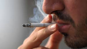 Câte ţigări fumate pe zi cresc riscul de a te îmbolnăvi de cancer pulmonar