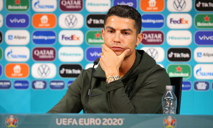 Sponsorii EURO 2020 au mai primit o lovitură de imagine! Gestul lui Ronaldo a fost imitat de MVP-ul partidei Franţa - Germania. Detalii astăzi, la Focus Sport, de la 19 fără trei minute