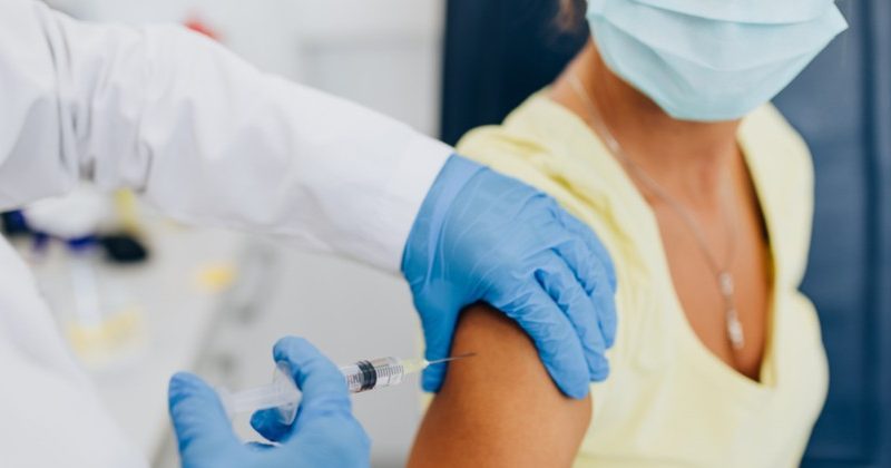 Spania a vaccinat 70% din populaţie cu două doze de vaccin împotriva COVID-19