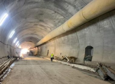 Investiţii record în cel mai spectaculos tunel