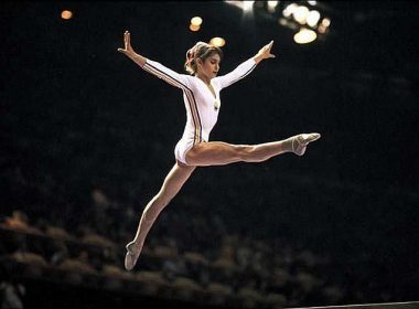 Astăzi se împlinesc 45 de ani de când Nadia Comăneci a rescris istoria gimnasticii mondiale. La Focus Sport, de la 19 fără trei minute, vedeţi ce cadou neaşteptat a primit "Zeiţa de la Montreal".