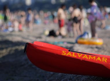 O femeie de 50 de ani a murit pe plaja din Mamaia Nord