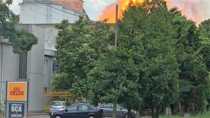 Incendiu puternic la o fabrică de BCA  din Constanţa