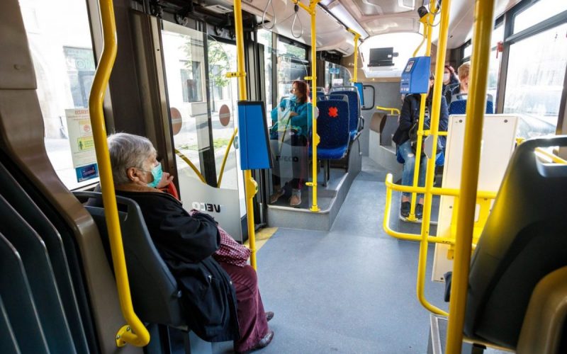 Amenzi de 54.200 lei aplicate operatorilor de transport public din Bucureşti şi Ilfov, în septembrie