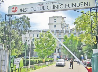 Institutul Clinic Fundeni: Fetiţa transplantată hepatic a decedat