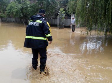 Moldova, lovită de inundaţii