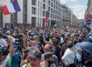 Proteste de amploare în Franţa împotriva unor măsuri mai stricte