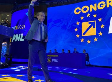 Scandal la congresul PNL. Orban şi-a pus oamenii să îl huiduie pe Cîţu în timpul discursului