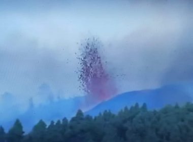 Vulcanul din La Palma a erupt după 50 de ani
