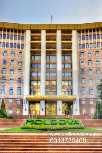 Republica Moldova împărumută 24,8 milioane de euro pentru vaccinarea populaţiei