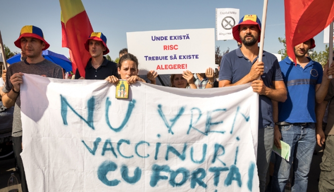Protest antivaccin la Constanţa