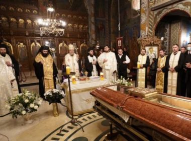 Sicriul cu trupul episcopului Gurie a fost adus la Catedrala „Sf. Nicolae” din Deva. Aici va fi înmormântat