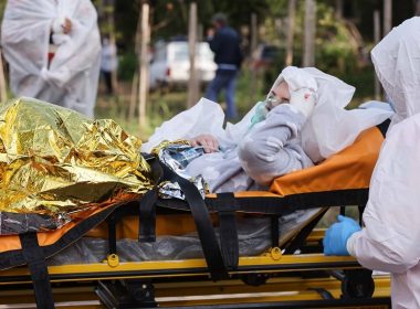 Incendiu spital Constanţa - Arafat anunţă că erau 125 de pacienţi, dintre care 120 cu coronavirus / 7 persoane au murit / Nu există persoane cu arsuri / Unitatea nici măcar nu a cerut autorizaţie de securitate la incendiu