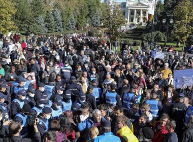 Mii de oameni la pelerinajul de Sfânta Parascheva