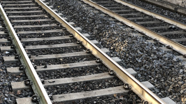 Trei vagoane din compunerea unui tren privat de marfă au deraiat între staţiile Fileşti - Cătuşa