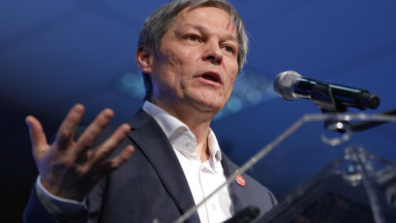 Dacian Cioloş, noul preşedinte al USR PLUS