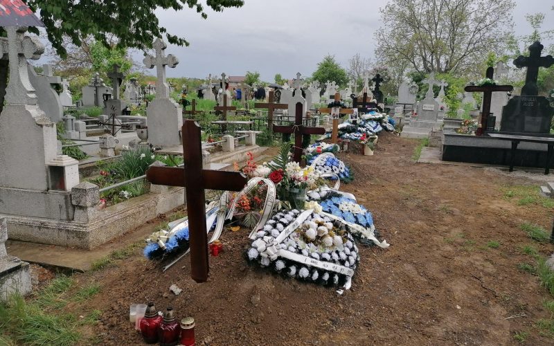 Cimitire extinse din cauza sutelor de decese